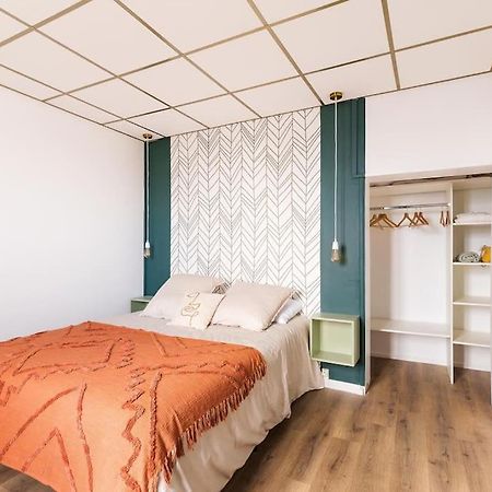 Appartement Cozy En Face De La Gare - 圣布里厄 外观 照片