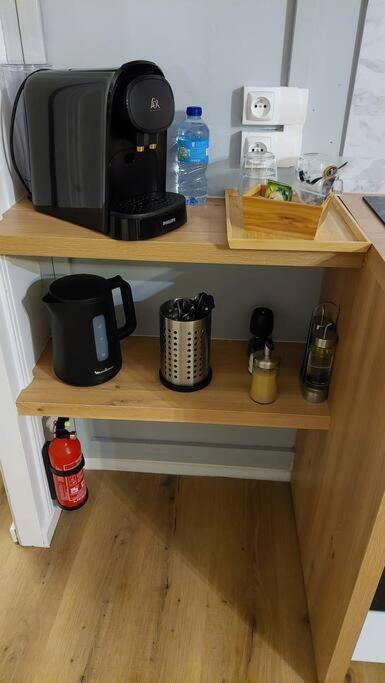 Appartement Cozy En Face De La Gare - 圣布里厄 外观 照片